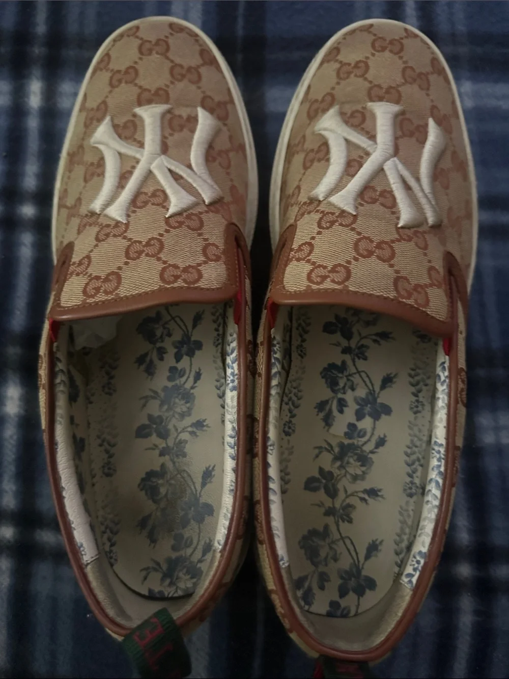 Gucci GG Supreme Monogram NY Logo Men’s Slip-On Fashion Sneakers Size 9+G 10 US